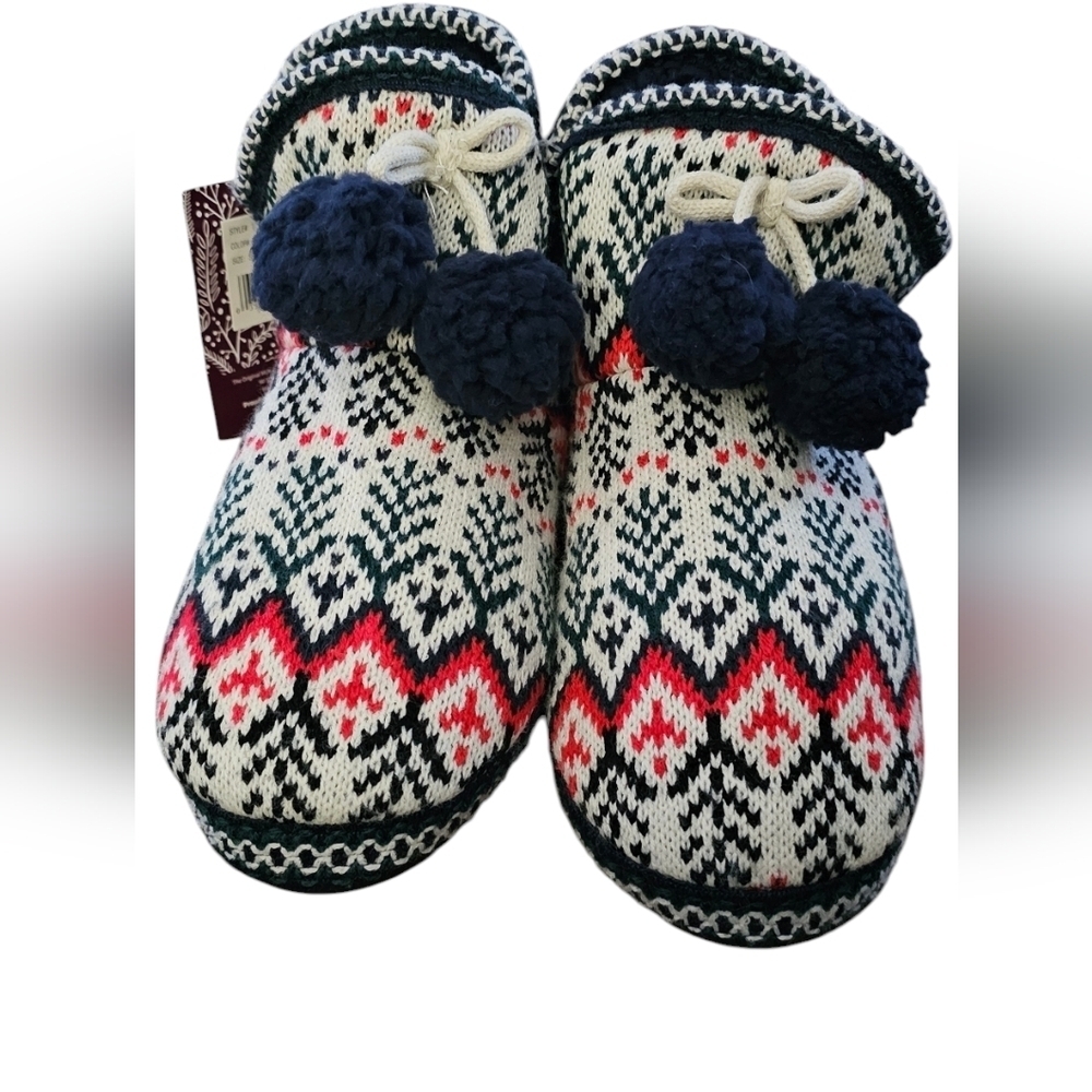 Muk Luks - Women's Sweater-Like Pull-on Slippers w/Tassels NWT